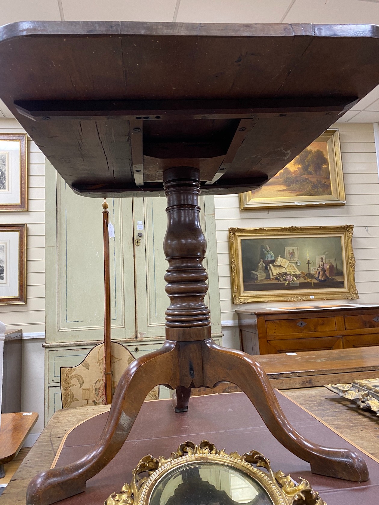 An early Victorian rectangular yew and mahogany tilt top tea table, width 91cm, depth 65cm, height 71cm